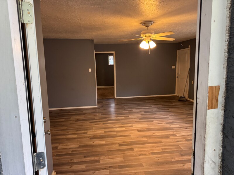 Building Photo - 2122 McFadden Rd