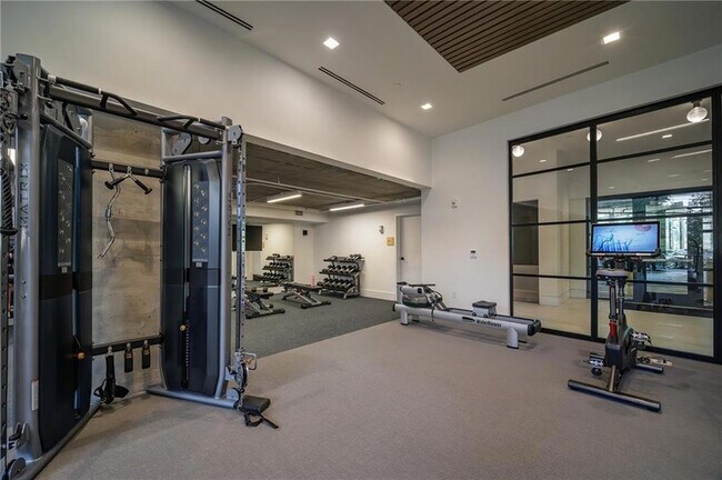 Building Photo - 788 West Marietta St NW