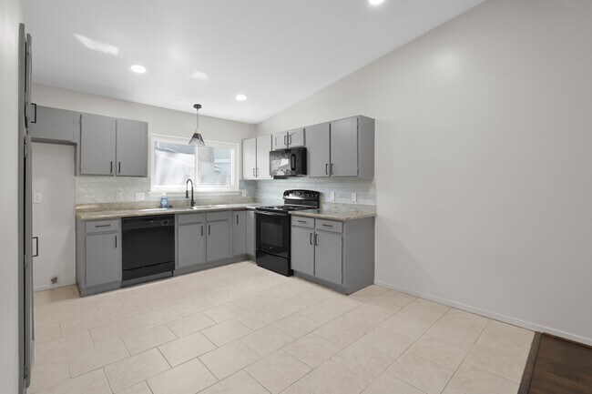 Building Photo - 21 Gambrel Oak Pl