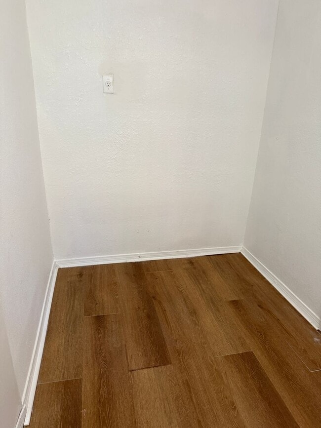 Building Photo - Charming 4-Bedroom Home for Rent in San Be...