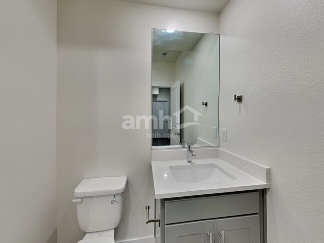 Building Photo - 3970 Wyedale Way