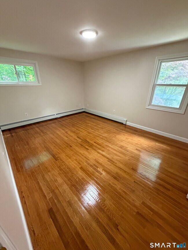 Building Photo - 60 Mohegan Trail