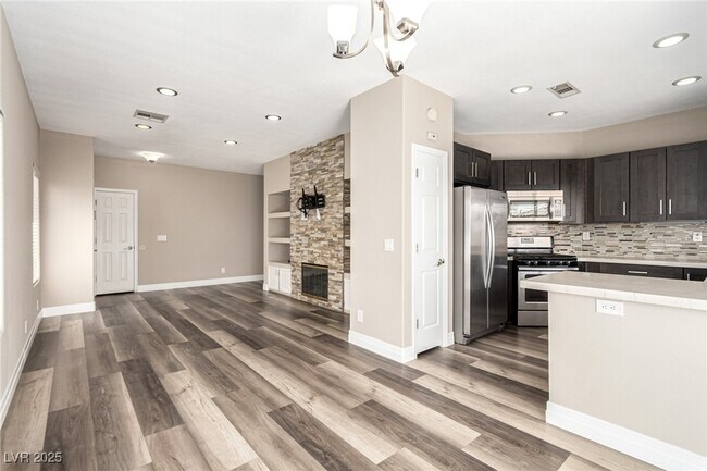 Building Photo - 5856 Golden Wing St