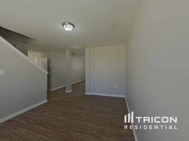 Building Photo - 6240 Stonefort Ct