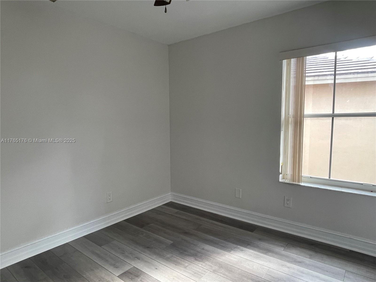 Building Photo - 6992 SW 148th Ln