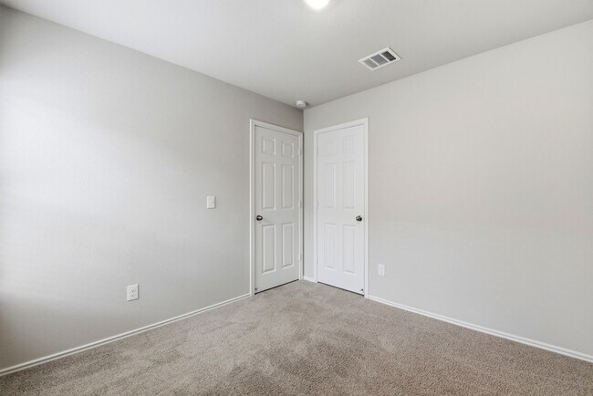 Building Photo - 363 Cumberland Forest Dr