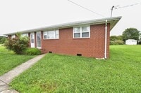 Building Photo - 936-938 Schumann Dr