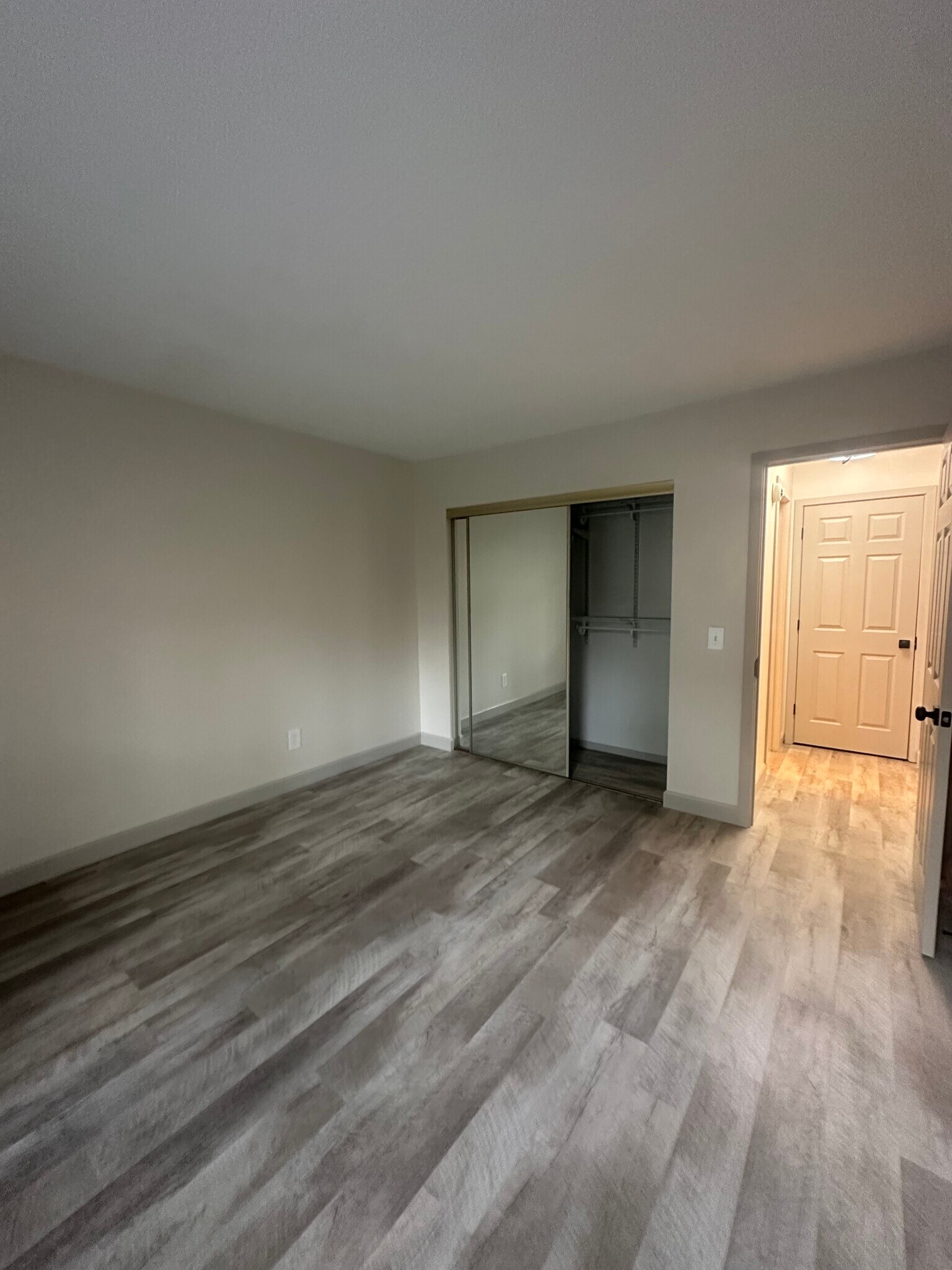 Building Photo - 61 Breezy Knoll Ln