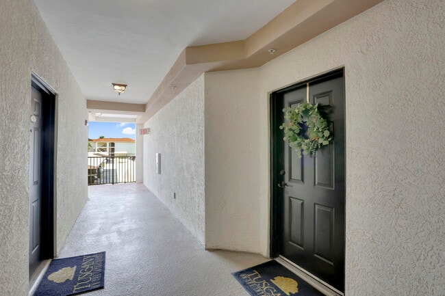 Primary Photo - 3301 Tuscany Way
