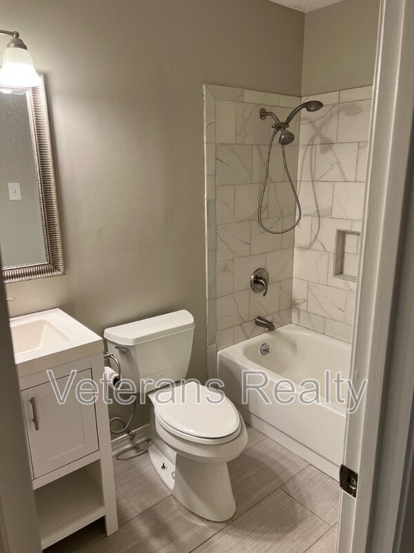 Building Photo - 2316 Demaret Dr