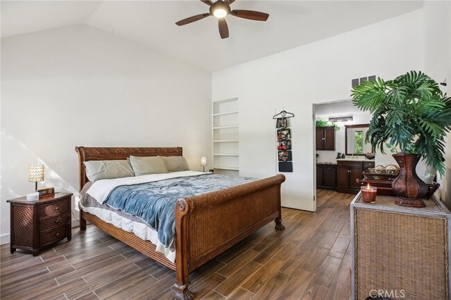 Building Photo - 25761 Le Parc