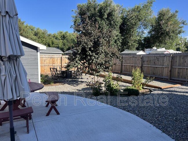 Building Photo - 390 S Garrison St