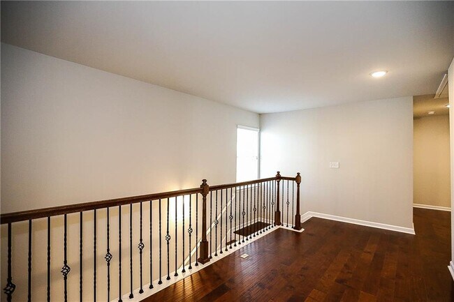 Building Photo - 2304 Shetley Creek Dr