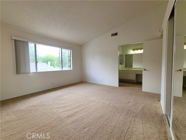 Building Photo - 25773 Sunrise Way