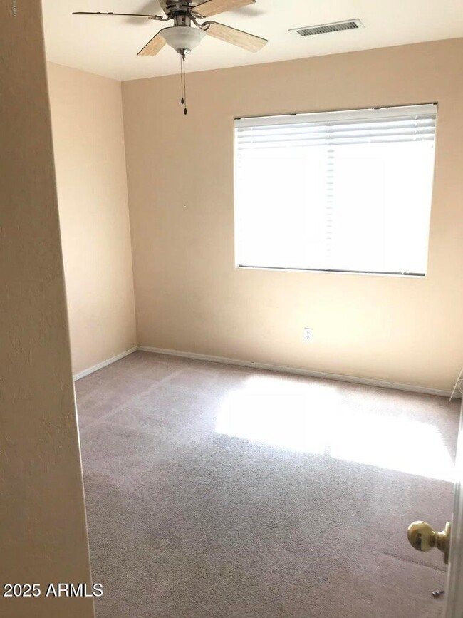 Building Photo - 10971 W Rio Vista Ln