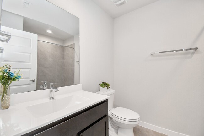 Building Photo - 7431 Teton Creek Trace