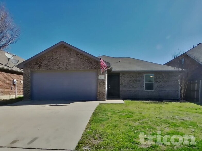 Building Photo - 8617 Silverbell Ln