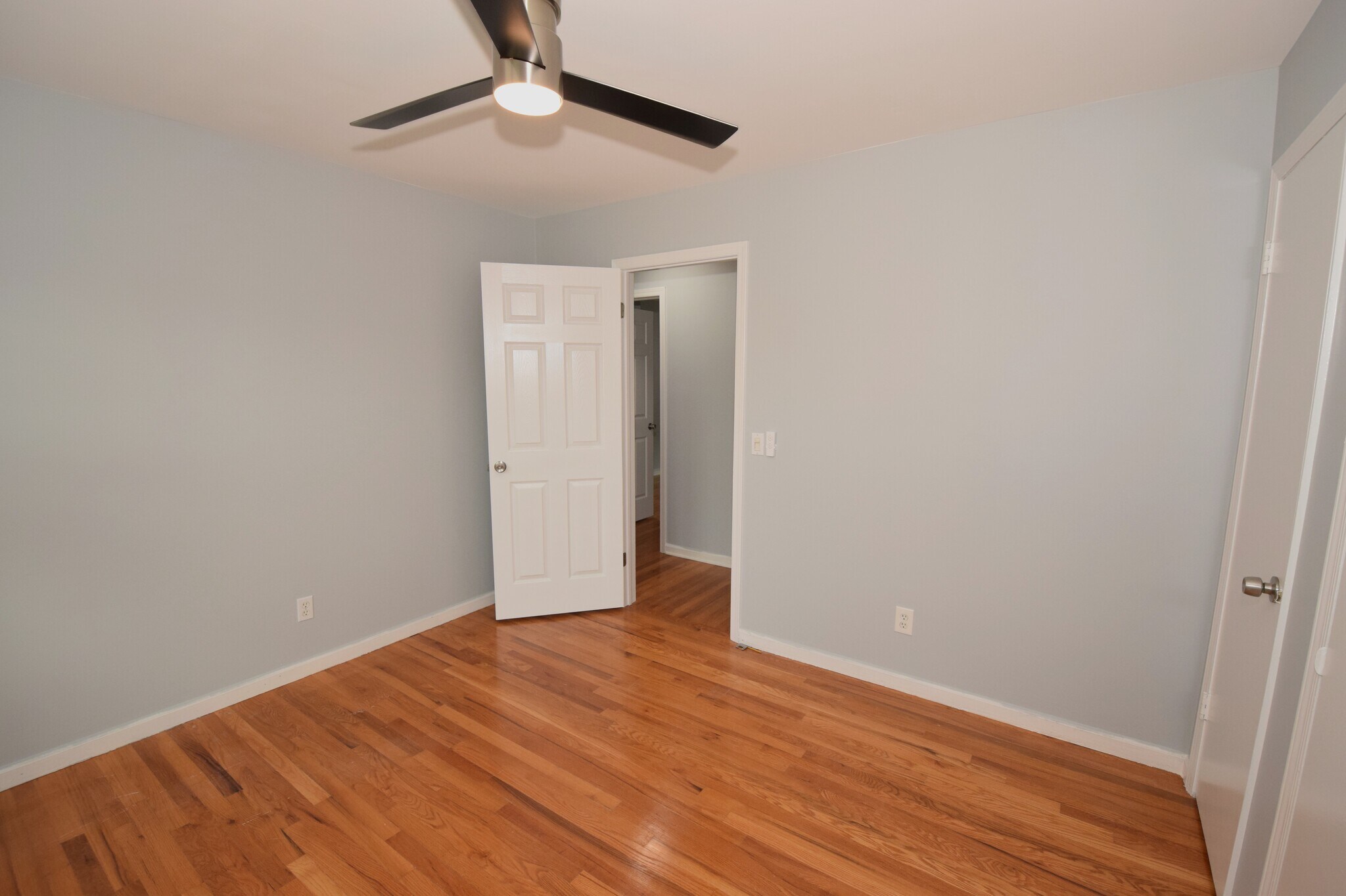 Building Photo - 40 Glaser Ave