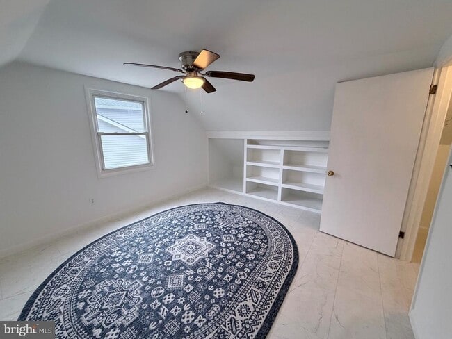 Building Photo - 2207 Luzerne Ave