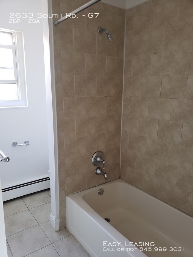 Building Photo - Hudson Row - 2 Bedroom