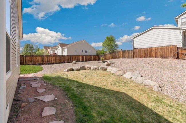 Building Photo - 8703 Silver Glen Dr