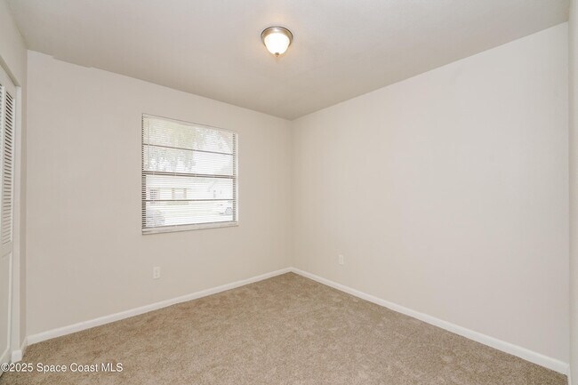 Building Photo - 4905 Volusia Ave