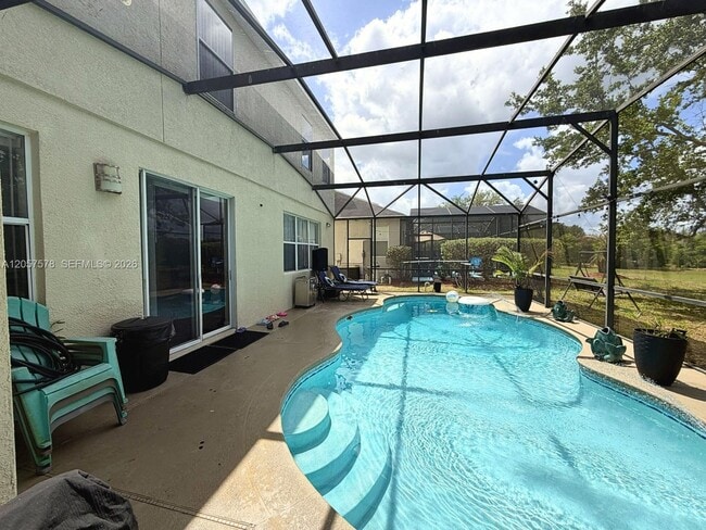 Building Photo - 233 Aldridge Ln