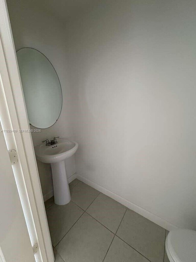 Building Photo - 29240 SW 163rd Ct