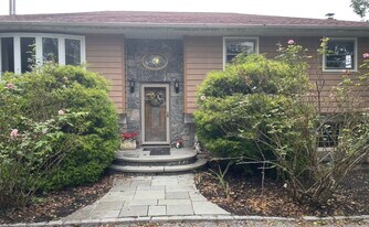 Building Photo - 99 Forest Ave