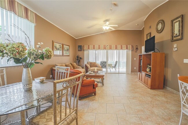 Building Photo - 15561 Bellamar Dr
