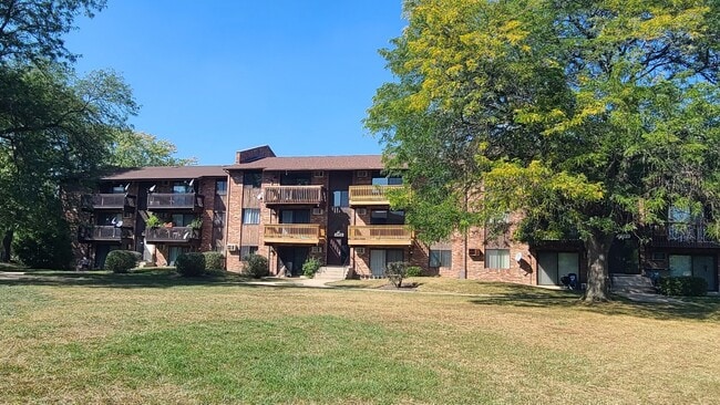 Building Photo - 7713 Woodward Ave