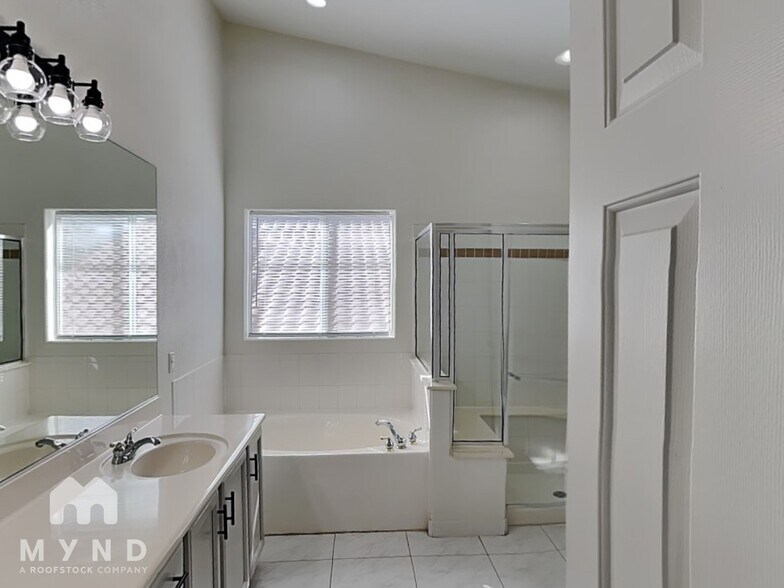 Building Photo - 1709 Wandering Winds Way