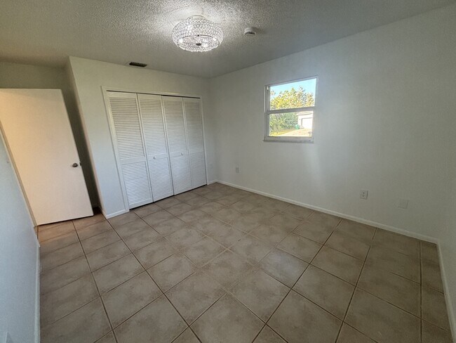 Building Photo - 6194 Seaport St