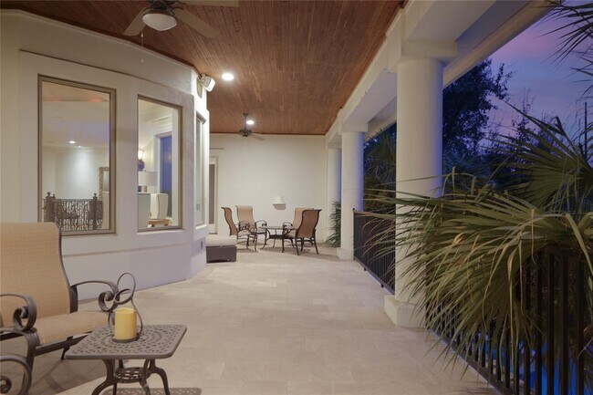 Building Photo - 2705 Island Ledge Cove
