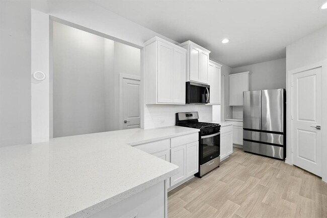 Building Photo - 7846 Grand Louis Wy