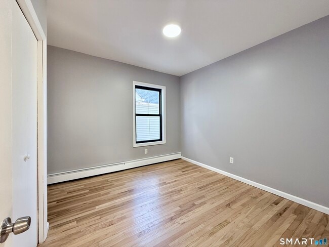 Building Photo - 175 Denver Ave