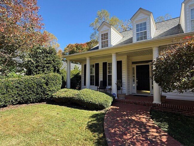 Building Photo - 935 Charter Oaks Dr