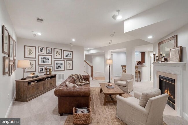 Building Photo - 9185 Topaz St