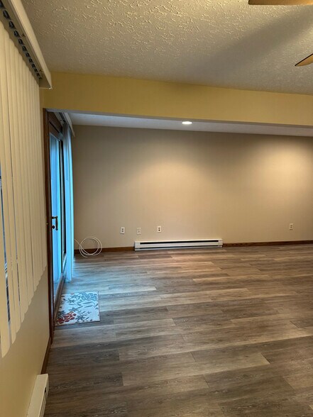 Building Photo - 6308 Forest Park Dr