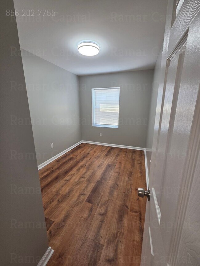 Building Photo - Charming 3-Bedroom Home with Spacious Gated Yard