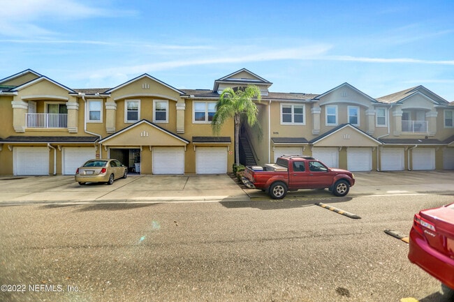 Building Photo - 7051 Deer Lodge Cir