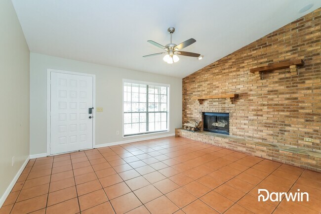 Building Photo - 4913 SE 32nd Ct