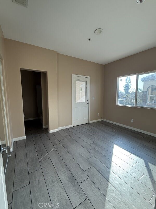 Building Photo - 7986 Mango Ave