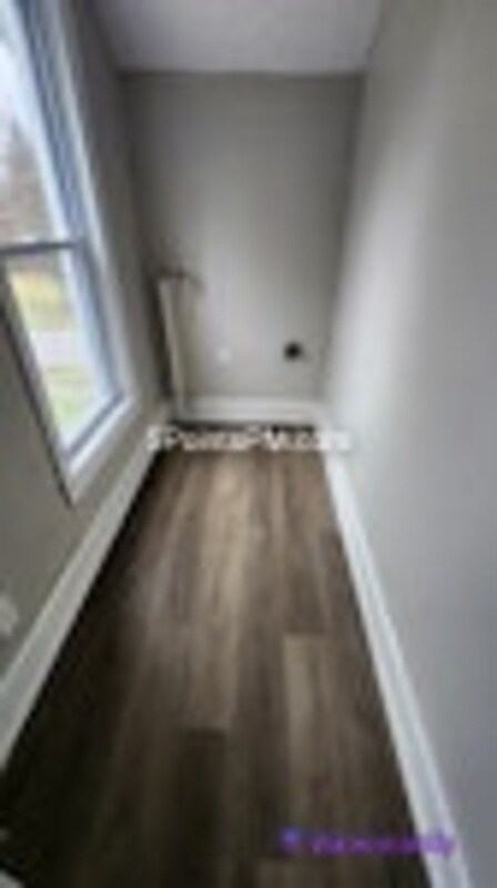 Building Photo - 9804 Miles Ave