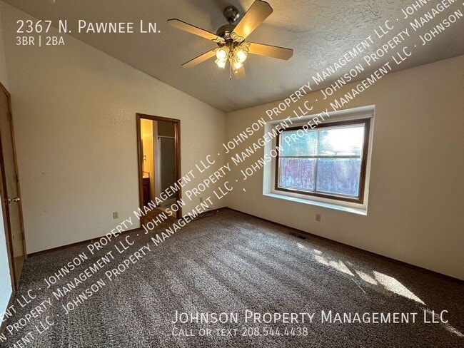 Building Photo - 2367 N Pawnee Ln