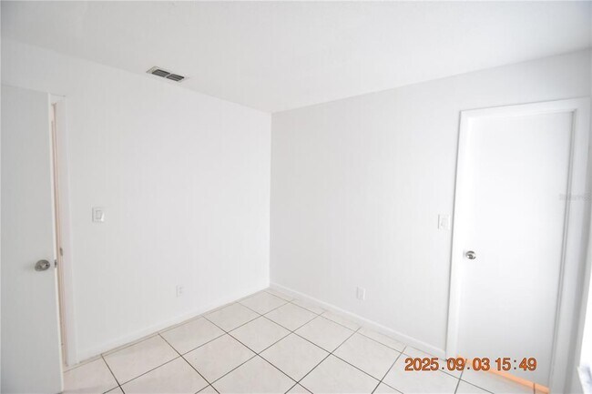 Building Photo - 6618 N Church Ave