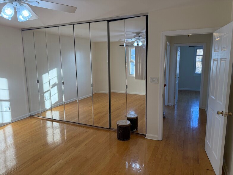 Building Photo - 284 Semton Blvd