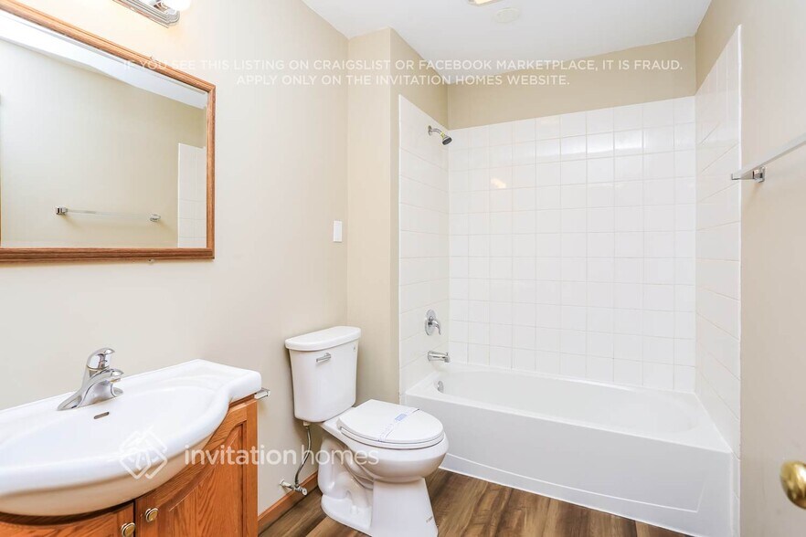 Building Photo - 14 Ross Ave