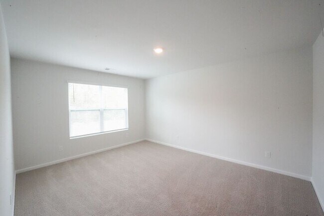 Building Photo - 480 Coconut Dr