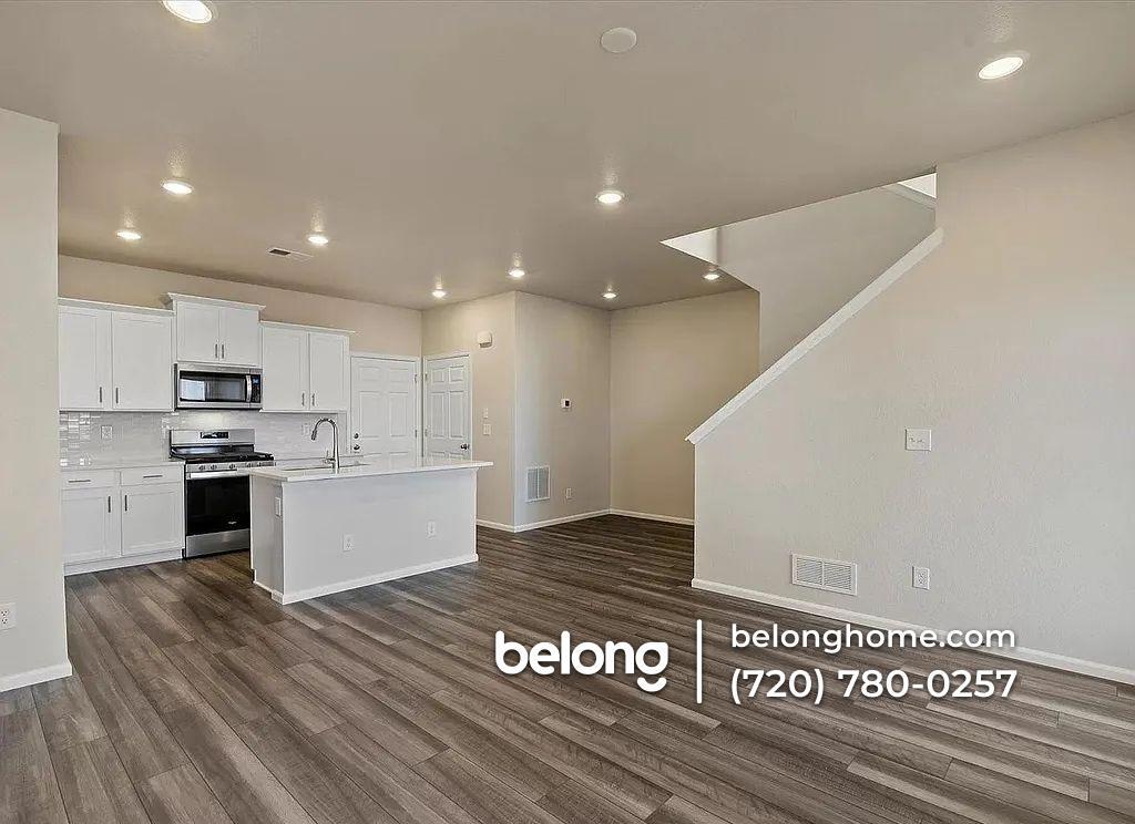 Building Photo - 6377 N Netherland Ct